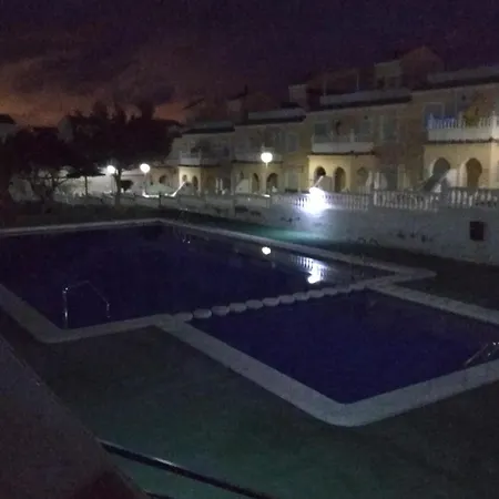 Duplex En Gran Alacant 아파트